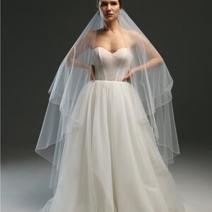 Light Ivory Sheer Drop Pencil Edge Bridal Veil - Double Layer. Cathedral Length